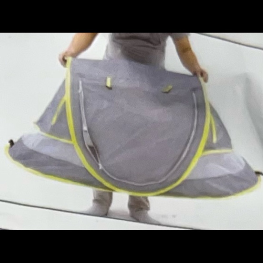 Baby tent